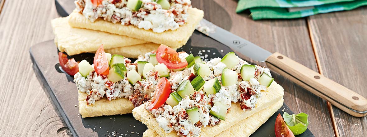 Knusperbrot mit Feta-Aufstrich