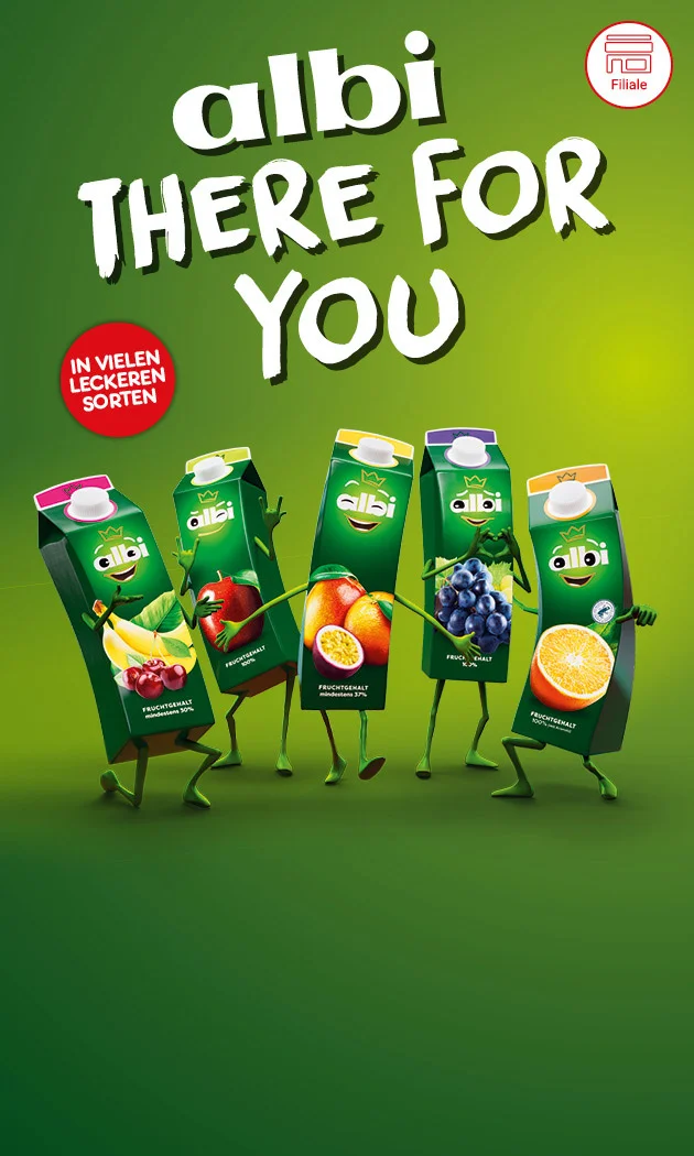 Die Grafik zeigt einen gr&uuml;nen Hintergrund, auf dem mehrere albi Fruchtsaftpackungen in Sorten wie Apfel klar, Mango-Maracuja-Orange und Orange platziert sind. Oben ist die Headline &bdquo;albi &ndash; There for you&ldquo; zu sehen. Neben den gro&szlig;en 1-Liter-Packungen stehen kleinere Packungen als Figuren. Ein roter Hinweis hebt &bdquo;In vielen leckeren Sorten&ldquo; hervor, unten befindet sich der Button &bdquo;Weitere Angebote entdecken&ldquo;.