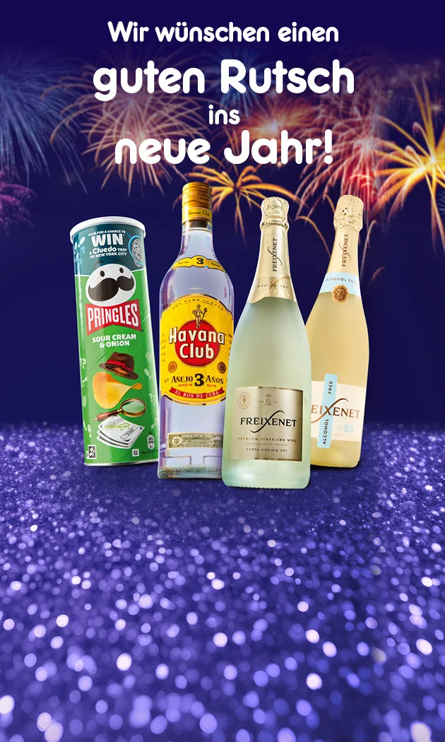 Grafik mit violettem Hintergrund und bunten Feuerwerksmotiven am Himmel. In der Mitte steht in gro&szlig;er, wei&szlig;er Schrift: &bdquo;Wir w&uuml;nschen einen guten Rutsch ins neue Jahr!&ldquo;. Davor sind eine Dose Pringles Sour Cream & Onion, eine Flasche Havana Club Rum sowie zwei Flaschen Freixenet Sekt abgebildet. Unten rechts befindet sich ein gelber Button mit rotem Rand und der Aufschrift &bdquo;Jetzt Angebote entdecken&ldquo;, der zum Klicken einl&auml;dt.