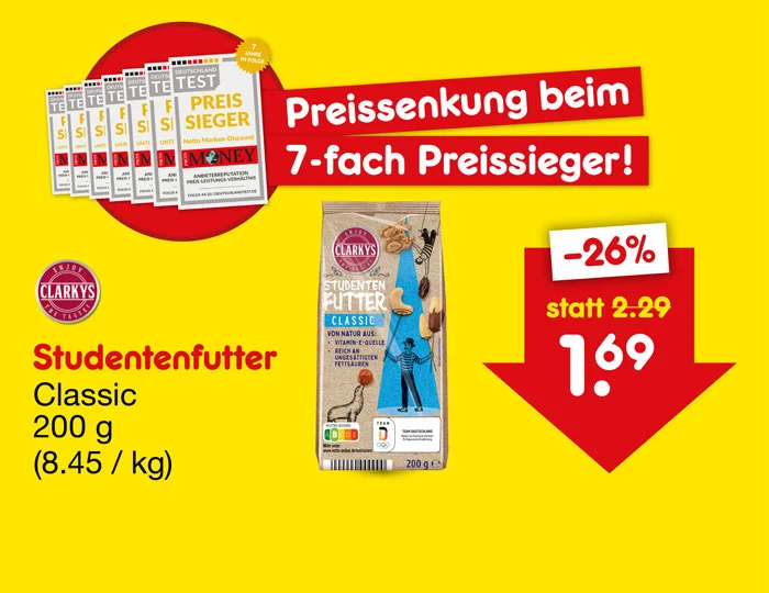 Diese Grafik zeigt auf gelbem Hintergrund links mehrere Testsiegel mit dem Hinweis &bdquo;Preis Sieger&ldquo; und den Text &bdquo;Preissenkung beim siebenfachen Preissieger!&ldquo;, in der Mitte eine Flasche Stern Orangensaft mit der Angabe &bdquo;ein Liter, zuz&uuml;glich f&uuml;nfundzwanzig Cent Pfand&ldquo;, rechts einen roten Preispfeil mit &bdquo;minus drei&szlig;ig Prozent&ldquo;, &bdquo;statt ein Euro neunundneunzig&ldquo; und dem neuen Preis &bdquo;ein Euro neununddrei&szlig;ig&ldquo;, sowie unten einen Button mit der Aufschrift &bdquo;Weitere preisgesenkte Artikel&ldquo;, der zum Klicken einl&auml;dt.