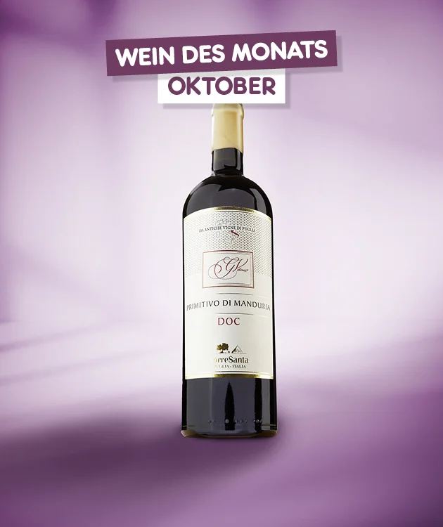Diese Grafik zeigt auf violettem Hintergrund den Hinweis &bdquo;Wein des Monats Oktober&ldquo; sowie zwei Weinflaschen, eine helle Flasche &bdquo;Silvaner Durst&ldquo; und eine dunkle Flasche &bdquo;Primitivo di Manduria Dok&ldquo;. Ganz unten l&auml;dt ein Button mit der Aufschrift &bdquo;Weitere Angebote entdecken&ldquo; zum Klicken ein