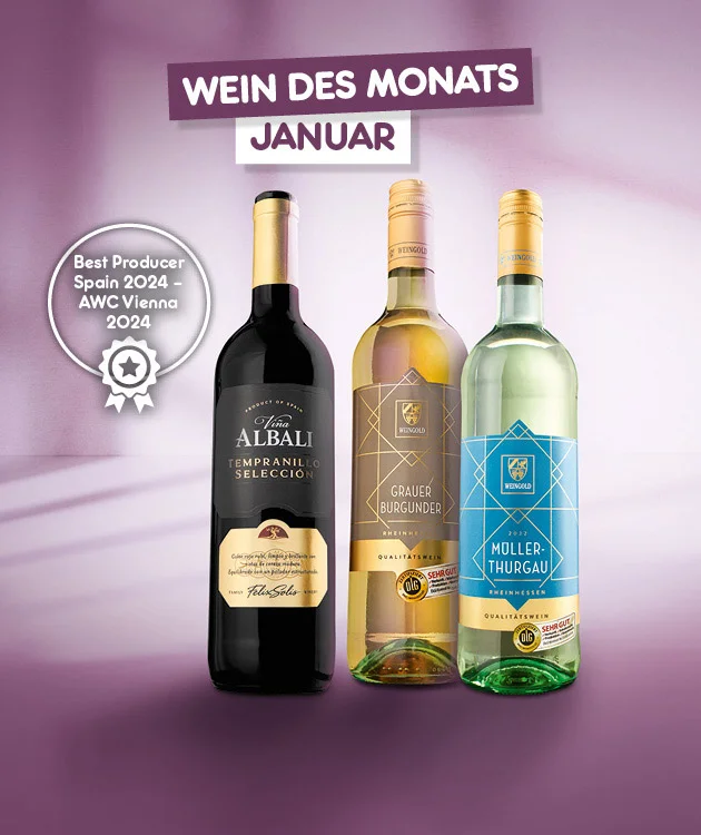 Die Grafik zeigt drei Weinflaschen vor einem violett-wei&szlig; verlaufenden Hintergrund. Links steht eine Flasche Rotwein &bdquo;Albali Tempranillo Selecci&oacute;n&ldquo;, in der Mitte eine Flasche Wei&szlig;wein &bdquo;Grauer Burgunder&ldquo; und rechts eine Flasche Wei&szlig;wein &bdquo;M&uuml;ller-Thurgau&ldquo;. Links neben der Albali Flasche ist eine silberne Medaille mit der Aufschrift &bdquo;Best Producer Spain zweitausendvierundzwanzig AWC Vienna zweitausendvierundzwanzig&ldquo;. Oben steht in wei&szlig;er Schrift auf violettem Hintergrund &bdquo;Wein des Monats Januar&ldquo;. Unten befindet sich ein wei&szlig;-roter Button mit der Aufschrift &bdquo;Unsere Weinwelt entdecken&ldquo;, der zum Klicken einl&auml;dt.