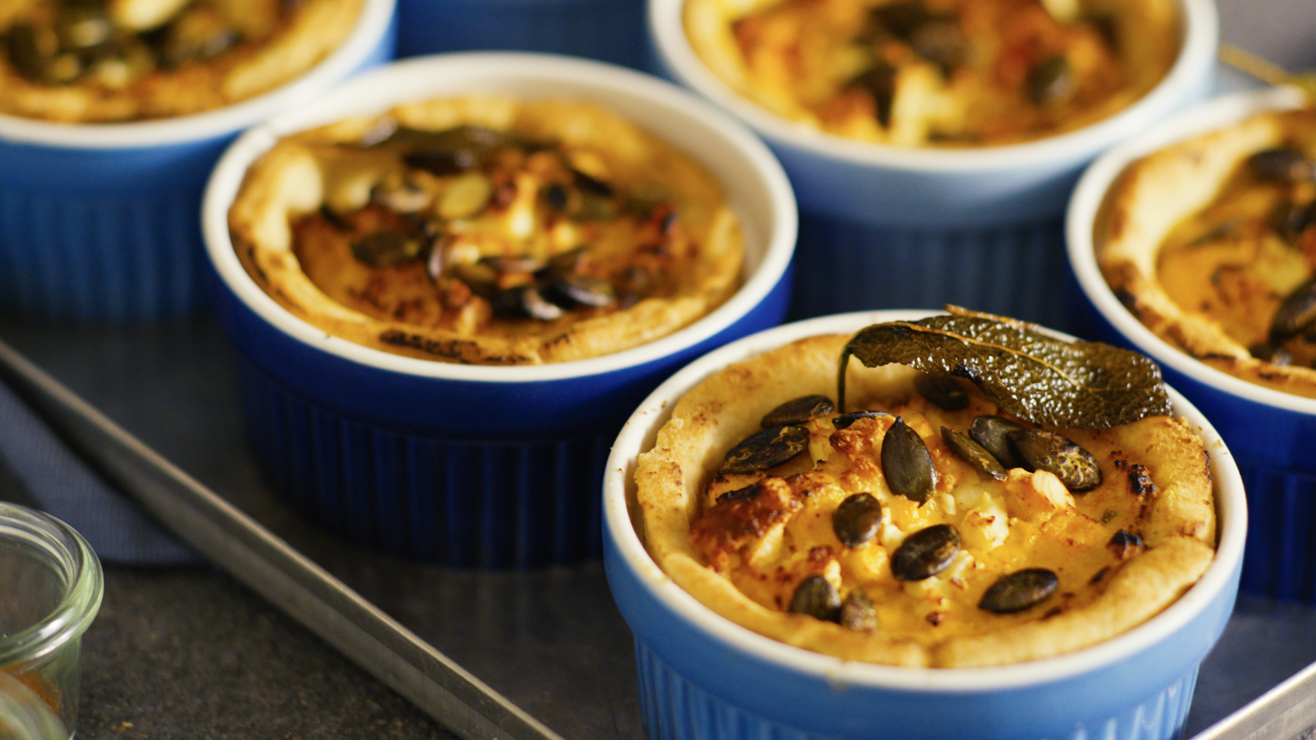 Unser Netto Rezept Fur Dich Kurbis Tortchen Mit Salbei Und Feta 