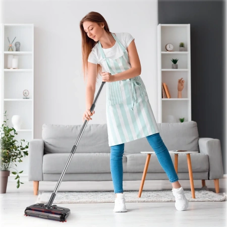 Akkubesen mit LED-Beleuchtung